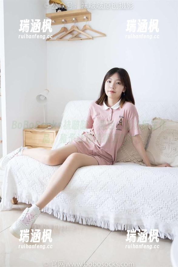 BoBoSocks袜啵啵 - 黑色小腿袜衍生作品，稚予让思绪飘荡起伏