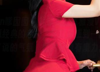 Feilin嗲囡囡 - 礼服里的陈雅漫VICKY，看似经典的私拍，背后却感到一丝不可言说的气氛，图片好像有魔力。