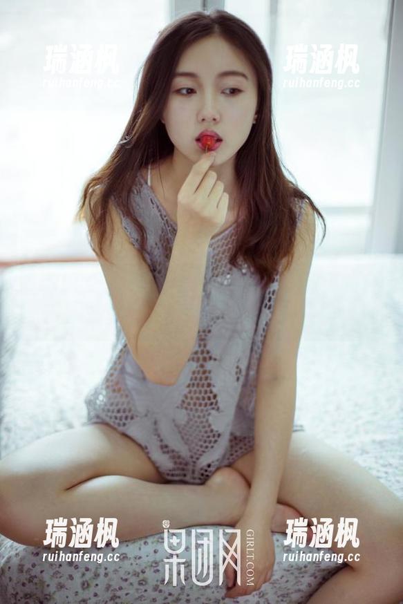 GIRLT果团网 - 幻想的边缘，莫雅淇的白丝美图合集值得慢慢品味！
