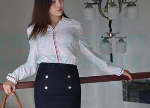 IESS异思趣向 - 看这原图，婉萍黑丝女司机不仅会开车，还能迷住路人！
