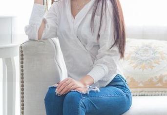 IMiss爱蜜社 - 黑丝与张思允Nice：写真里的小暗示，总让人想再看一遍