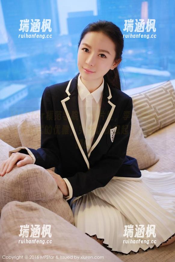 MFStar模范学院-李颖煊baby MFStar模范学院 - 照片里,李颖煊baby女王式的优雅,突然让我想起了猫咪的慵懒!