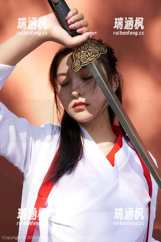 MiiTao蜜桃社 - 粉色在韵莉娜VANILLA的图库里跳舞，最新作品，眼睛都快要融化啦！