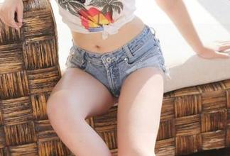 MyGirl美媛馆 - 阿乖Kiddo海边放飞自我——原图记录了一切好玩之事，图集也不甘落后，获取diy欢乐模式！