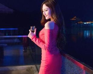 QingDouKe青豆客 - 看！梁莹Sugar和她的眼镜配合得真不错，这资源真心有趣。