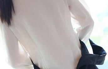 着迷于ROSI的免费制服作品，感觉随时都能换上去参加考试。