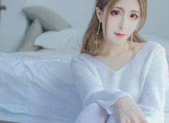 好奇Sakiiii翎柒的10万粉福利？慢慢看，保证乐开怀！