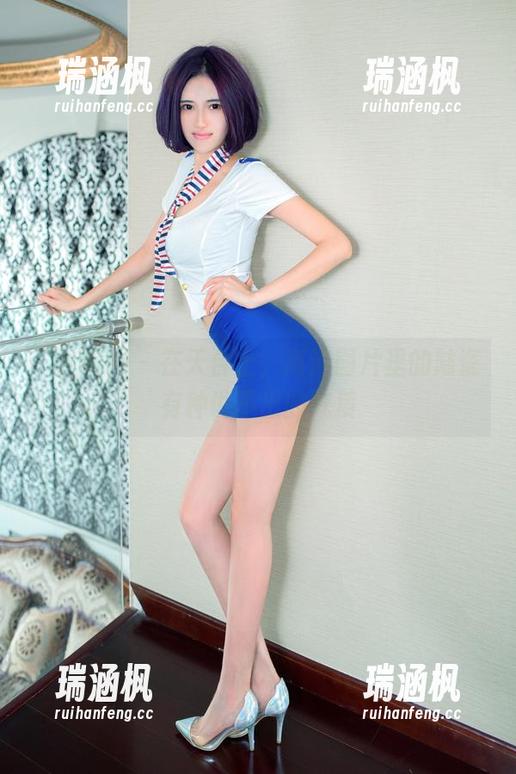TuiGirl - 在天台上，高清图片里的陆瓷有种说不出的气质