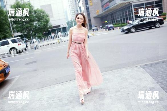 TuiGirl推女郎 - 原来夏婉婉的清纯到了图库里！下载就是一种勇气，你敢吗？