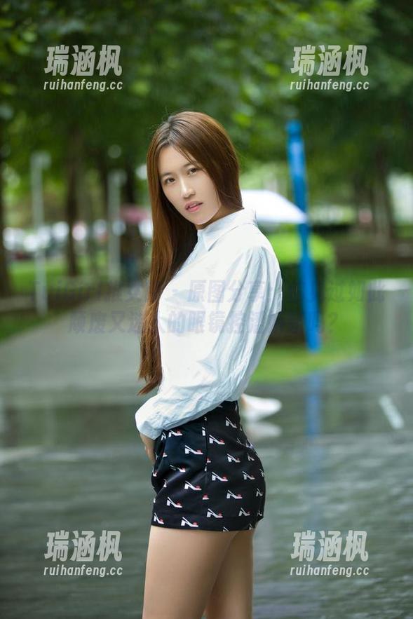 TuiGirl推女郎 - 原图分享：你见过如此颓废又迷人的眼镜控潘娇娇吗？