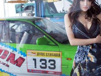 TuiGirl推女郎 - 赵纹清的圣诞图集：精选些许令人咋舌的停留