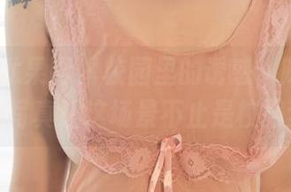 UGirls尤果网 - 校园里的诱惑，陈雅漫的高清写真让这场景不止是校服梦。