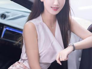 Xiuren秀人网 - lingyu69的新短裤图库，短小精悍，不看后悔哦！