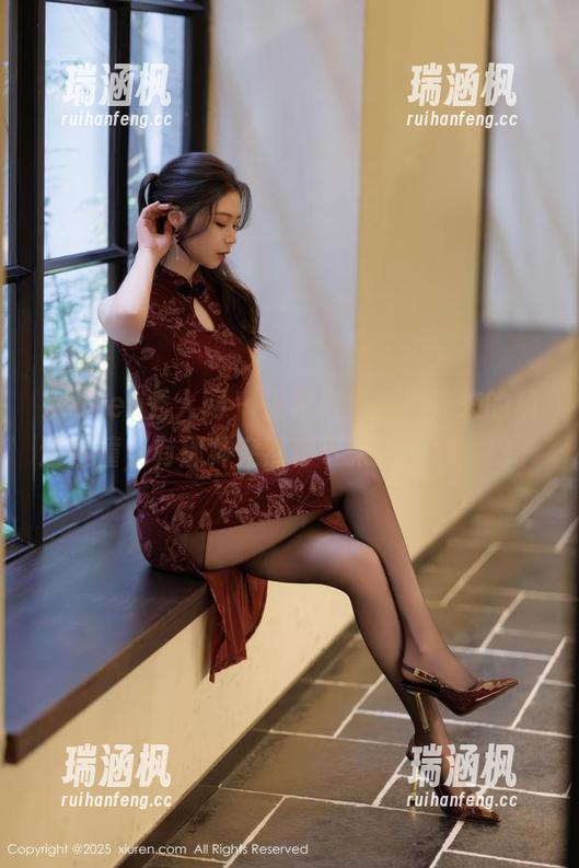Xiuren秀人网 - 温柔，与千夜未来的精选碰撞，有那种突然停下来的感觉，哟。