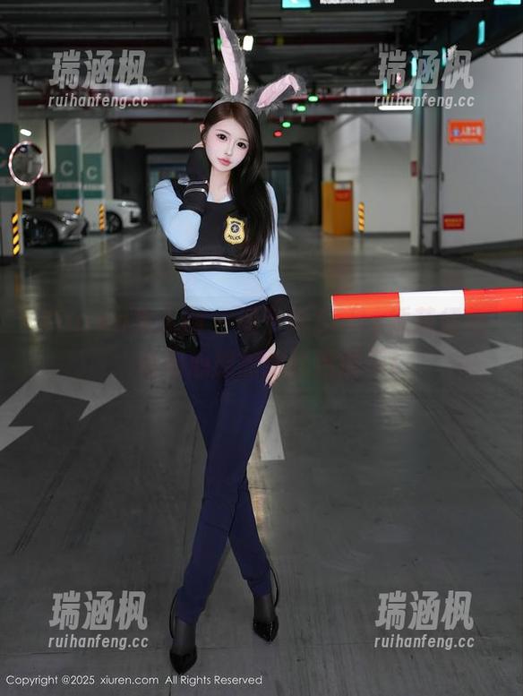 Xiuren秀人网 - 周于希Sally绣花红包，珠海心愿旅拍精选展示！