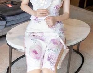 Xiuren秀人网 - 这组尤妮丝的写真，脚趾头都在抢镜！私拍内容为何如此洗眼？