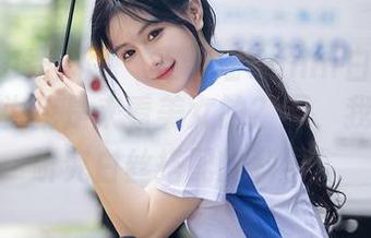Xiuren秀人网 - 王馨瑶Yanni白丝合集：你以为我是来看美女的？不，我还是想研究白丝搭配的科学！