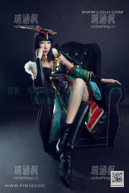 丽柜-Vicky 丽柜 - 在线Vicky,灰丝时尚大片,高清到让我想直接穿上去!
