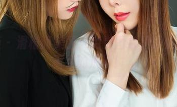 丽柜 - 滑稽而美丽：免费图包见证柒柒与玉足的浪漫！