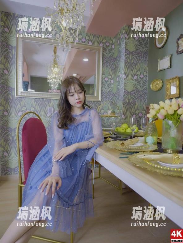 丽柜 - 肖肖双马尾大曝光！我说这算不算“套图也有双旦”的新解？