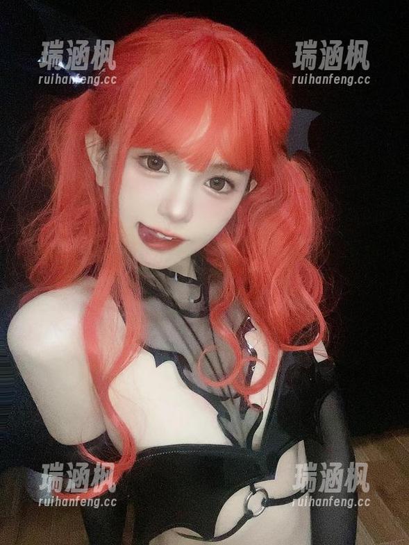 当清纯遇上倦倦喵，最新cos谁会猜得到？