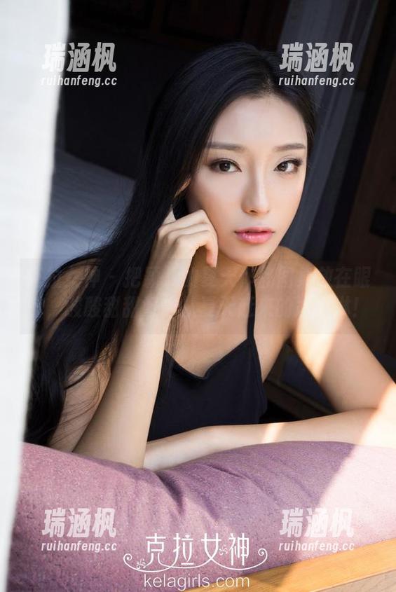 克拉女神 - 把颖儿的夏天作品图集放在眼前，酸酸甜甜好像从夏天赶来的冰淇淋！