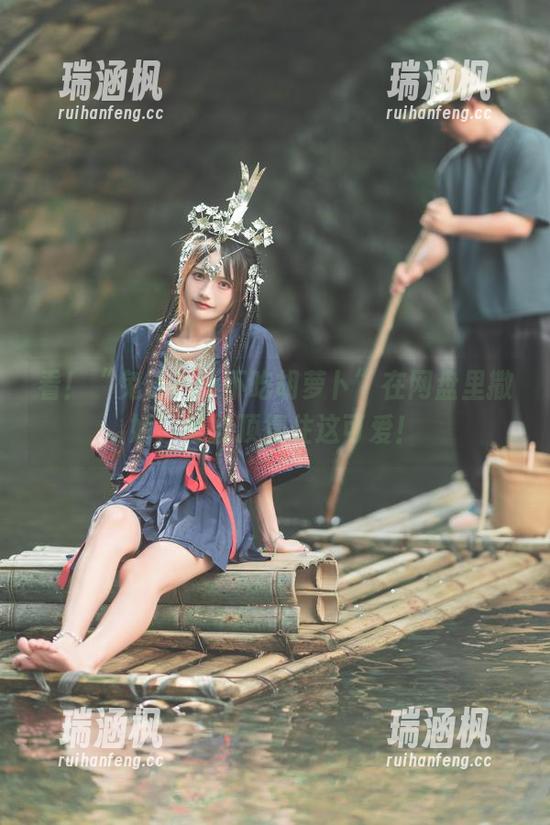 看！“兔子Zzz不吃胡萝卜”在网盘里撒娇，谁能顶得住这可爱！
