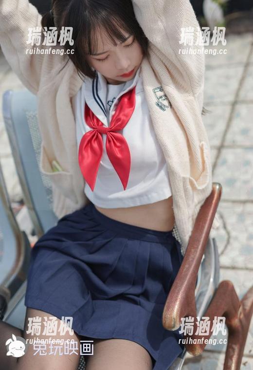 不走寻常路的兔玩映画最新图集：Saber的姿态太有意思了！