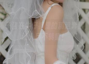 看！凛子酱在牛仔裤里的精选套图，简直让人目不转睛！