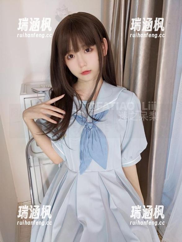 肉丝资源大揭秘，发条少女yoki其实是个织毛衣的高手？