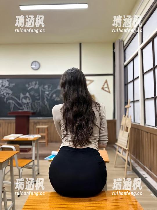 微密圈 - 反转中的全套！可可西yyy兔女郎原图带你穿越时空？