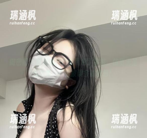 微密圈 - 可爱的肉巴的黑色丁字裤，饱览无圣光之美，不怕被误会的图包！