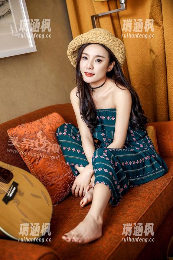 头条女神 - 在COCO的眼中，死库水也是风景—私拍图集独家奉上