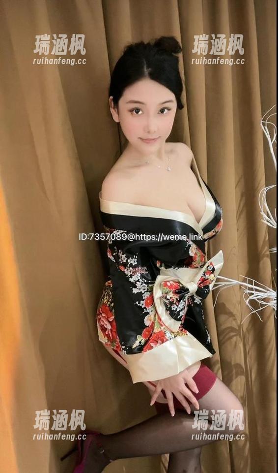 微密圈 - 听说奶雯的妹妹一个图集要上天了，资源能不能就让我好好瞧瞧。