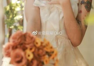 安曜曜的皮衣套图，适合又没办法拒绝的选择，赶紧下载吧！