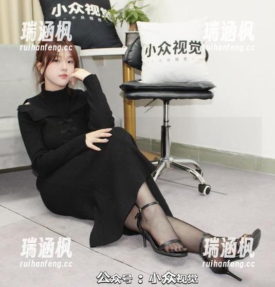 小众视觉 - 玲玲的瑜伽，眼前一亮不过我只想一直停留在这一角度。
