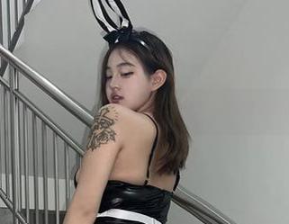 微密圈 - 小优优子私拍：资源神马，旅行就要来点特别的。
