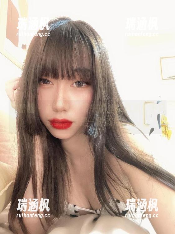 小猫咪ck 微密圈 - 小猫咪ck带来的丝袜精选:不只是美,更是一种态度。