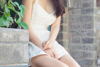 尤果网 - 说实话，李焱的镂空图片里那种模糊的美感，让我每次都能停留很久。