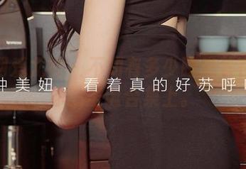尤果网爱尤物 - 不知有多少眼光落在田冰冰的圣诞合集上。
