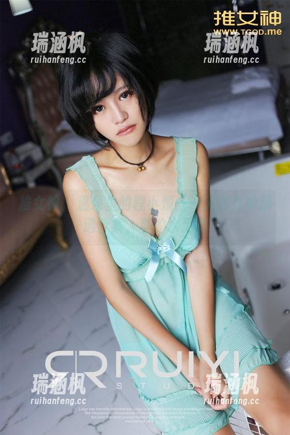 推女神 - 温泉里的程小烦——天然女神精选合集，真的水灵灵