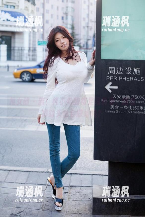 推女郎 - 新！纯小希的裸足写真集，话说脚趾头也会撒娇吗？