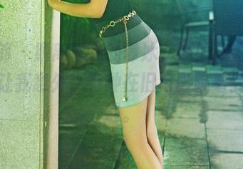 推女郎 - 脱离现实的谭冰，她的旗袍和写真总让我意外，有种在旧电影院看到的奇遇。