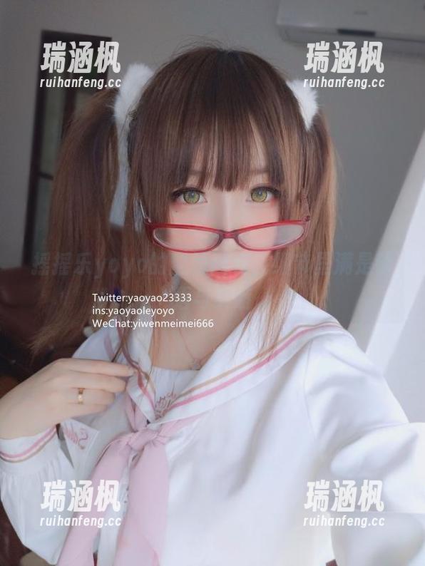 摇摇乐yoyo的空姐图包，细节里满是顿悟与卖萌