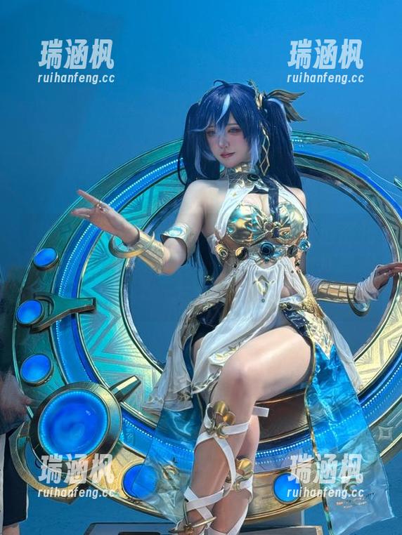 是你的阿薰呀的私拍：四妹从蜘蛛精那儿学来的那些‘撩汉’小秘诀，图片你真想不到！