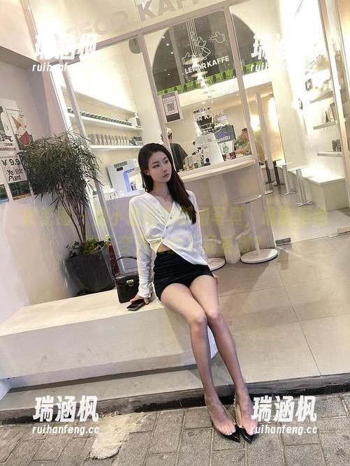 是小逗逗 微密圈 - 是小逗逗的御姐写真,谁能拒绝这千变万化的下载系列?
