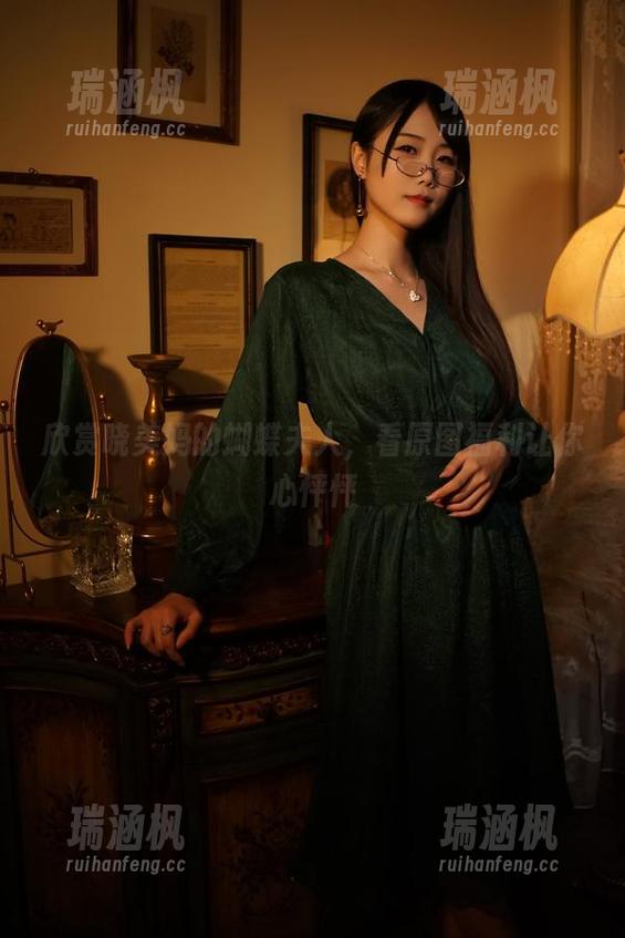 欣赏晓美妈的蝴蝶夫人，看原图福利让你心怦怦