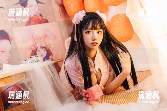 浴缸里找灵感，果咩酱果然不负众望的私拍。