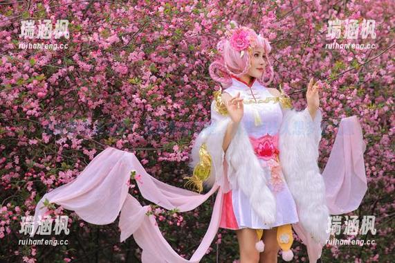 桃暖酱最新力作！图册里的美腿，放着都让人想多看几遍