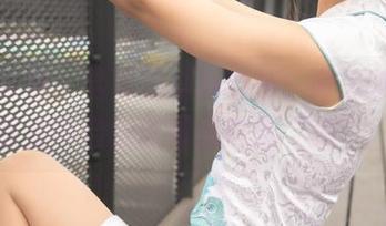 梦丝女神 - 雪馨的清新丝袜：高清版，别怪我不自觉吃眼前这道“美”！